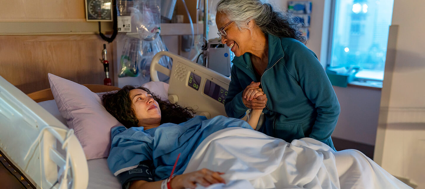 mother visiting her daughter in the hospital